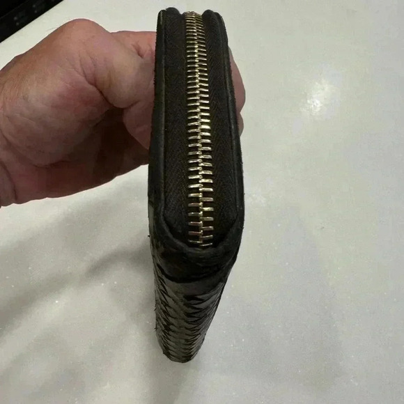 Bottega Veneta Intrecciato lamb skin brown zip around wallet - Picture 15 of 16